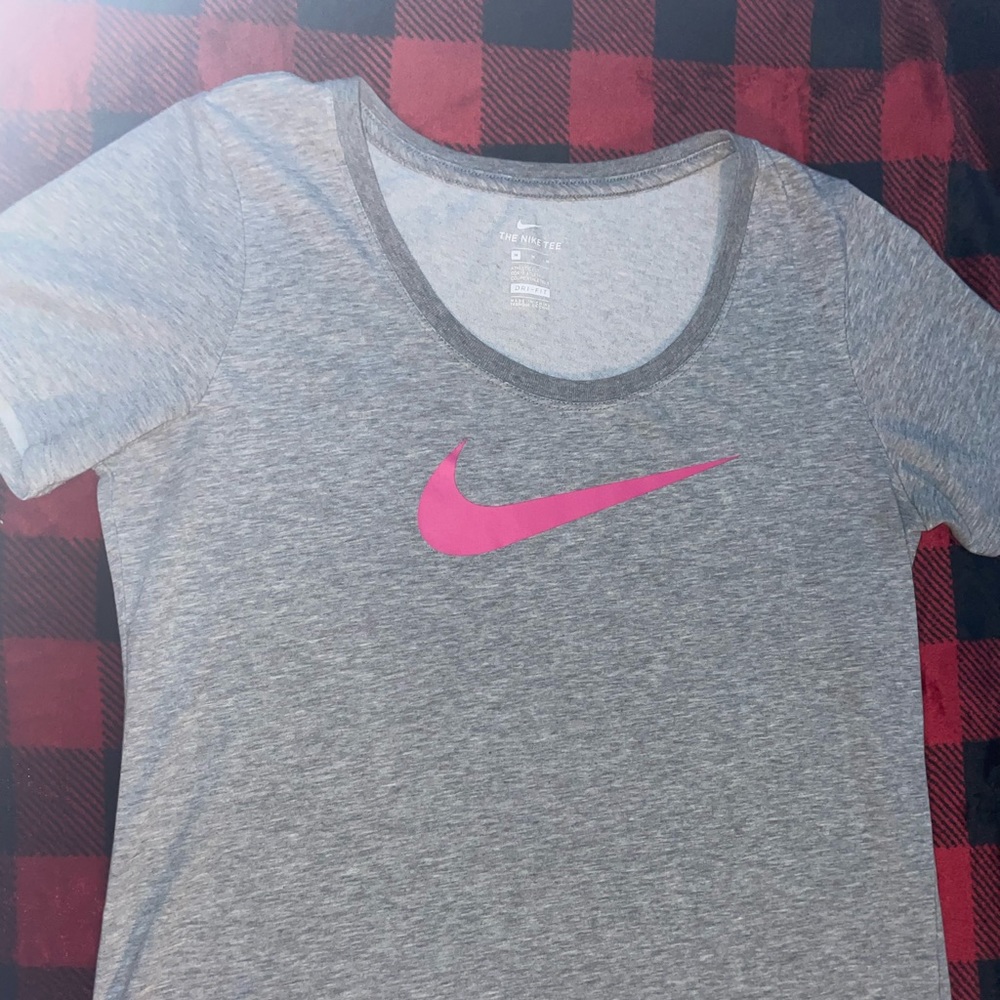 Nike t-shirt